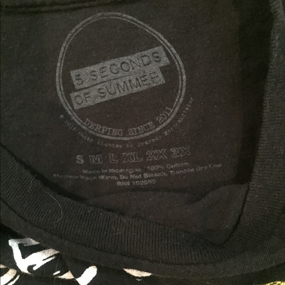 5 seconds of summer band tee - Picture 4 of 4